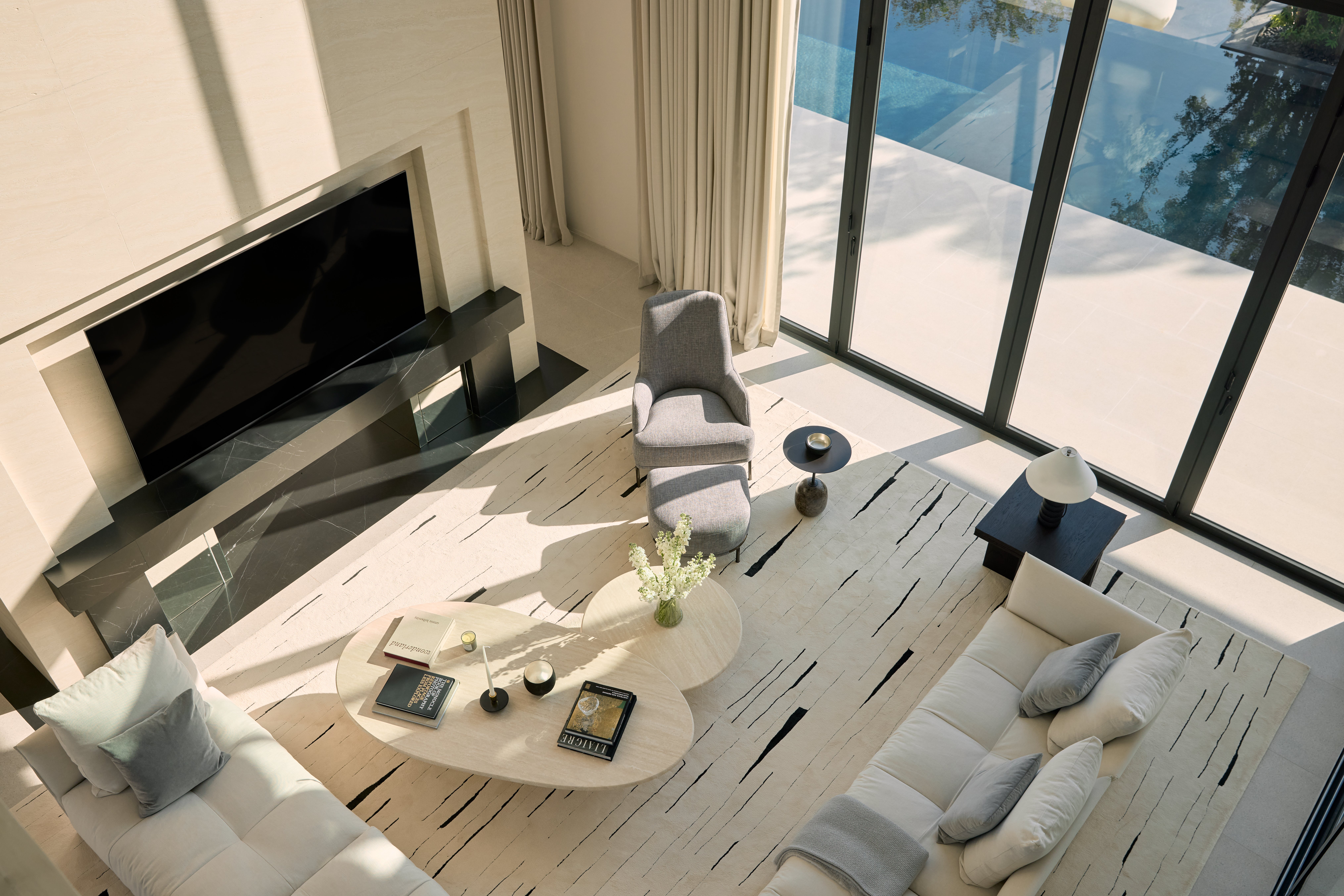 Lavish Estates 18
